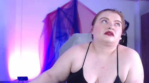 Snapshot of queensami7 chatting on 01-09-26, 06:10 Samantha online show from 01-09-26, 06:10