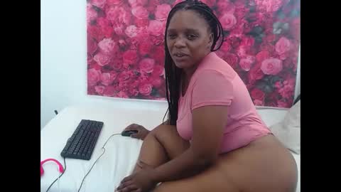 queenteex6993 online show from 02-10-26, 07:12