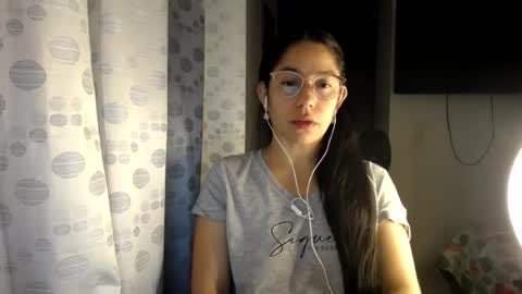 Snapshot of queenvictoria2023 chatting on 06-17-26, 03:20 Paola online show from 06-17-26, 03:20