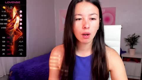 Snapshot of queitsharm_ chatting on 09-23-25, 05:21 Anna online show from 09-23-25, 05:21