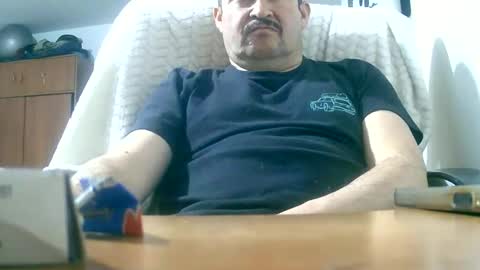 Snapshot of querubinrebelde chatting on 02-25-26, 01:37 Don Ramon online show from 02-25-26, 01:37