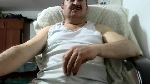 Snapshot of querubinrebelde chatting on 06-18-26, 01:17 Don Ramon online show from 06-18-26, 01:17