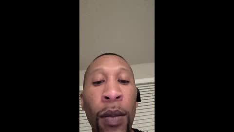 Snapshot of quindre chatting on 10-26-25, 02:39 quindre online show from 10-26-25, 02:39