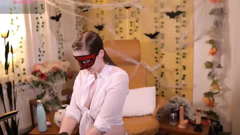 Snapshot of quinnrmonroe chatting on 10-26-25, 03:18 QuinnMonroe online show from 10-26-25, 03:18