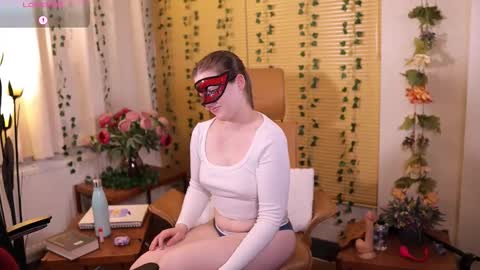 Snapshot of quinnrmonroe chatting on 02-04-26, 04:24 QuinnMonroe online show from 02-04-26, 04:24