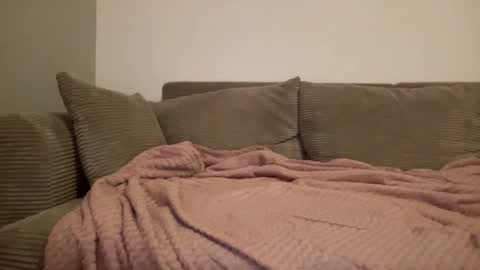 Quinnyelena online show from 09-30-25, 07:08