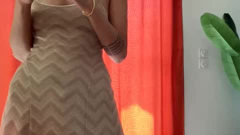Quinnyelena online show from 05-07-26, 10:31