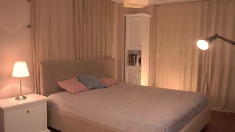 kiri online show from 11-24-25, 05:56