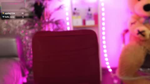 Snapshot of qwennx chatting on 03-09-26, 05:11 Nova Hollis online show from 03-09-26, 05:11