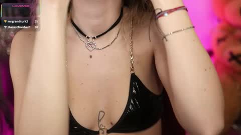 Snapshot of qwennx chatting on 03-14-26, 04:51 Nova Hollis online show from 03-14-26, 04:51