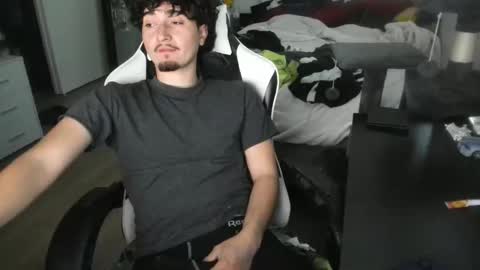 Snapshot of qwert4206 chatting on 03-11-26, 01:22 qwert4206 online show from 03-11-26, 01:22