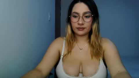 Snapshot of racchell_g22 chatting on 07-09-26, 06:56 Racchell g22 online show from 07-09-26, 06:56