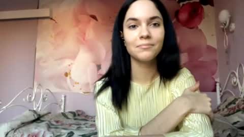 Ari online show from 11-11-25, 11:54