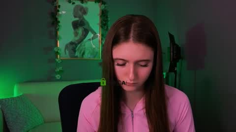 rachel_bloom__ online show from 12-04-25, 10:46