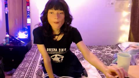 rachel_garden2 online show from 11-15-25, 04:10