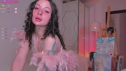 Snapshot of rachel_kelly chatting on 09-22-25, 11:18 Rachel Kelly online show from 09-22-25, 11:18