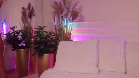 Snapshot of rachel_quinn_ chatting on 07-19-26, 03:43 rachel_quinn_ online show from 07-19-26, 03:43