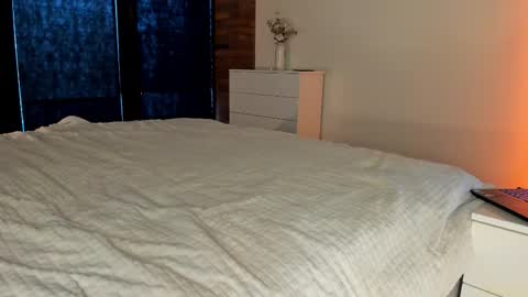 Snapshot of rachel_rey chatting on 11-18-25, 08:30 Sherryl online show from 11-18-25, 08:30