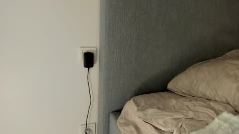 Snapshot of rachel_rey chatting on 11-27-25, 08:44 Sherryl online show from 11-27-25, 08:44