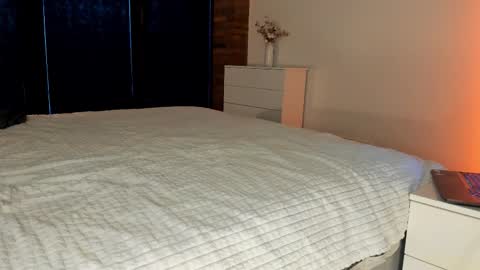 Snapshot of rachel_rey chatting on 12-01-25, 08:19 Sherryl online show from 12-01-25, 08:19