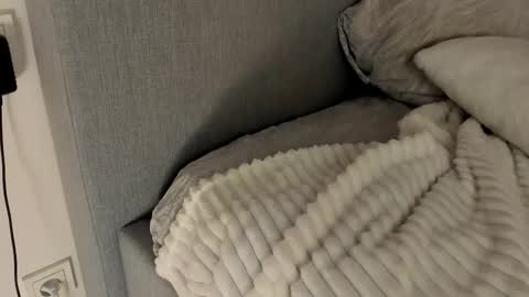 Snapshot of rachel_rey chatting on 12-19-25, 09:11 Sherryl online show from 12-19-25, 09:11