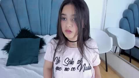 Snapshot of rachel_ribeiro chatting on 03-12-25, 06:22 Rachel Ribeiro online show from 03-12-25, 06:22