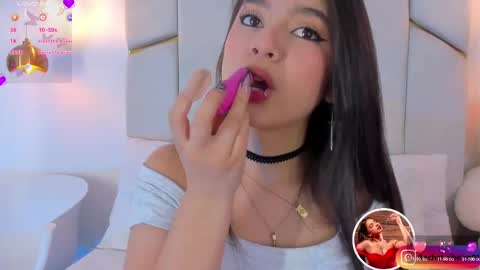 Snapshot of rachel_ribeiro chatting on 09-12-25, 12:27 Rachel Ribeiro online show from 09-12-25, 12:27