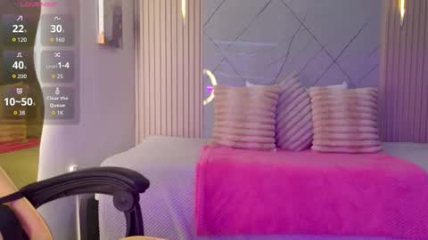 Snapshot of rachel_rivera99 chatting on 10-19-25, 11:22 rachel_rivera99 online show from 10-19-25, 11:22