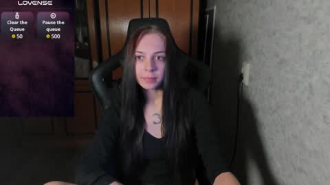 Snapshot of rachel_sharp chatting on 12-10-24, 05:39 Make me cum online show from 12-10-24, 05:39