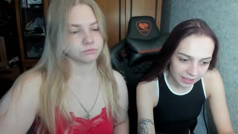 Snapshot of rachel_sharp chatting on 10-08-25, 04:54 Make me cum online show from 10-08-25, 04:54