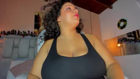 Snapshot of rachell_honey7 chatting on 11-24-25, 03:01 Rachel online show from 11-24-25, 03:01