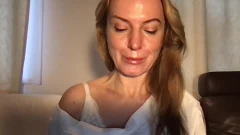 Snapshot of rachelldelicious chatting on 01-13-25, 07:21 Rachel online show from 01-13-25, 07:21