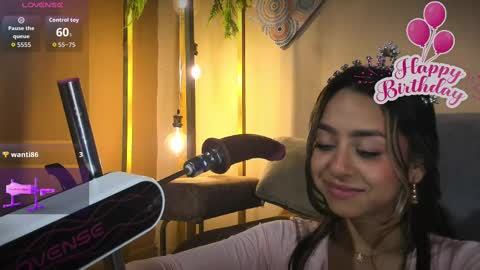 Snapshot of rachelruizz chatting on 09-09-25, 04:50 RACHEL online show from 09-09-25, 04:50