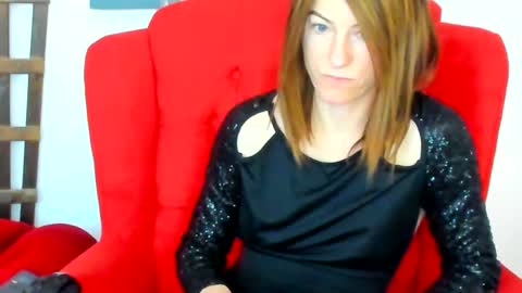 Snapshot of raemonnay chatting on 02-24-25, 01:31 raemonnay online show from 02-24-25, 01:31