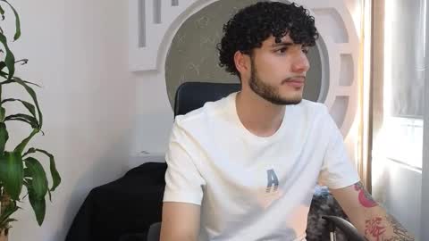 R A F A E L online show from 10-19-25, 08:20