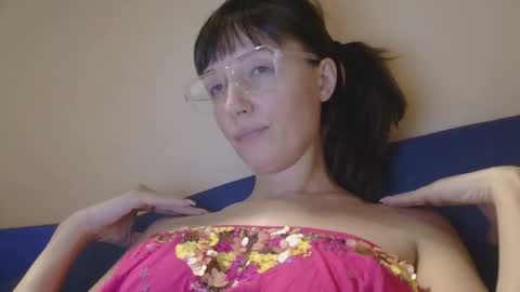 Snapshot of rafaellaraffy chatting on 02-14-26, 05:53 Rafaella online show from 02-14-26, 05:53