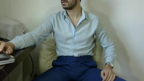 Snapshot of rafaelssk chatting on 12-21-24, 09:23 elenacam online show from 12-21-24, 09:23