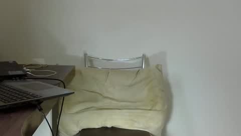 Snapshot of rafaelssk chatting on 01-10-26, 10:17 elenacam online show from 01-10-26, 10:17