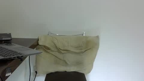 Snapshot of rafaelssk chatting on 02-20-26, 11:05 elenacam online show from 02-20-26, 11:05