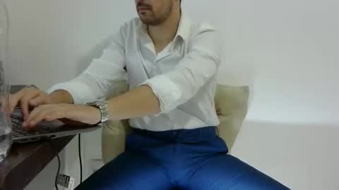 Snapshot of rafaelssk chatting on 02-27-26, 09:20 elenacam online show from 02-27-26, 09:20