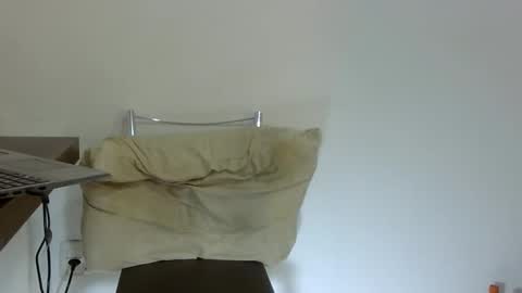 Snapshot of rafaelssk chatting on 02-27-26, 09:37 elenacam online show from 02-27-26, 09:37