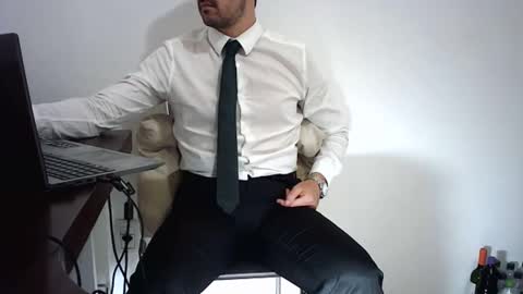 Snapshot of rafaelssk chatting on 03-13-26, 03:29 elenacam online show from 03-13-26, 03:29