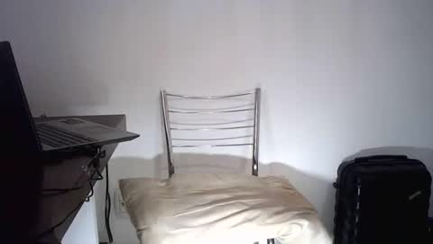 Snapshot of rafaelssk chatting on 03-16-26, 03:38 elenacam online show from 03-16-26, 03:38