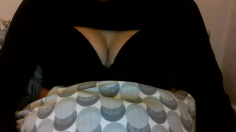 Snapshot of rahel_barbara chatting on 02-01-25, 07:13 rahel_barbara online show from 02-01-25, 07:13