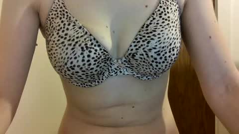 Snapshot of rahel_barbara chatting on 02-28-25, 03:15 rahel_barbara online show from 02-28-25, 03:15