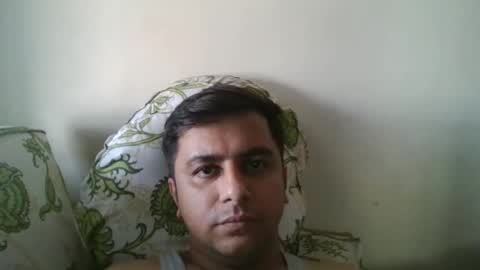 Snapshot of rahuldave007 chatting on 02-13-26, 09:27 Dave online show from 02-13-26, 09:27