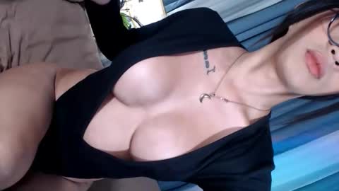 Snapshot of raileykink chatting on 09-11-25, 11:49 itsmeRailey online show from 09-11-25, 11:49