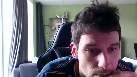 Snapshot of raimondo32 chatting on 01-22-25, 01:32 Raimondo te Paste online show from 01-22-25, 01:32