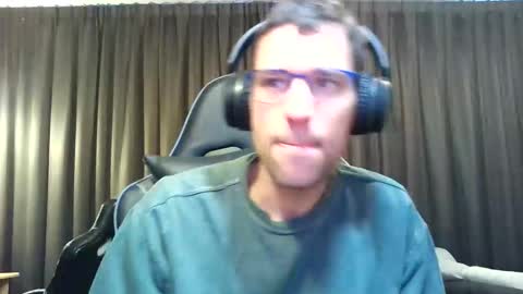 Snapshot of raimondo32 chatting on 04-02-26, 01:42 Raimondo te Paste online show from 04-02-26, 01:42