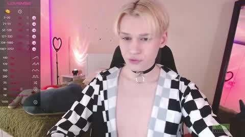 Snapshot of rainbow__salt chatting on 01-02-25, 11:31 Mike online show from 01-02-25, 11:31